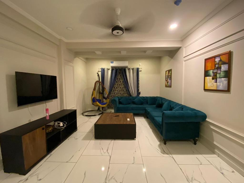 De-Meridian Luxury Apartments Rawalpindi Esterno foto