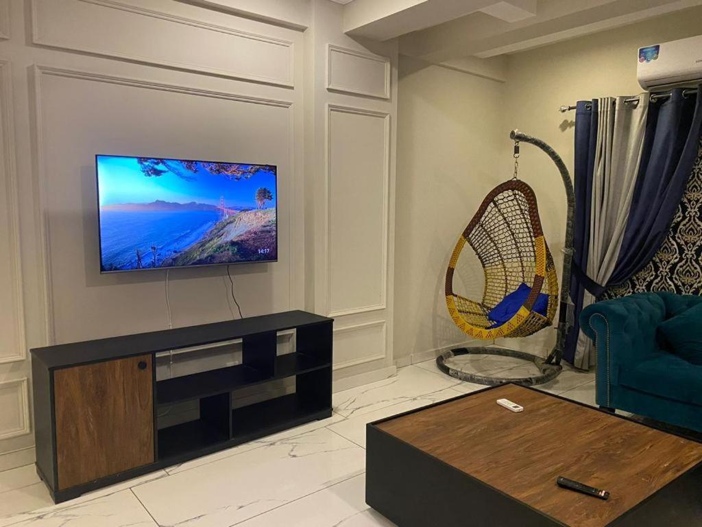 De-Meridian Luxury Apartments Rawalpindi Esterno foto