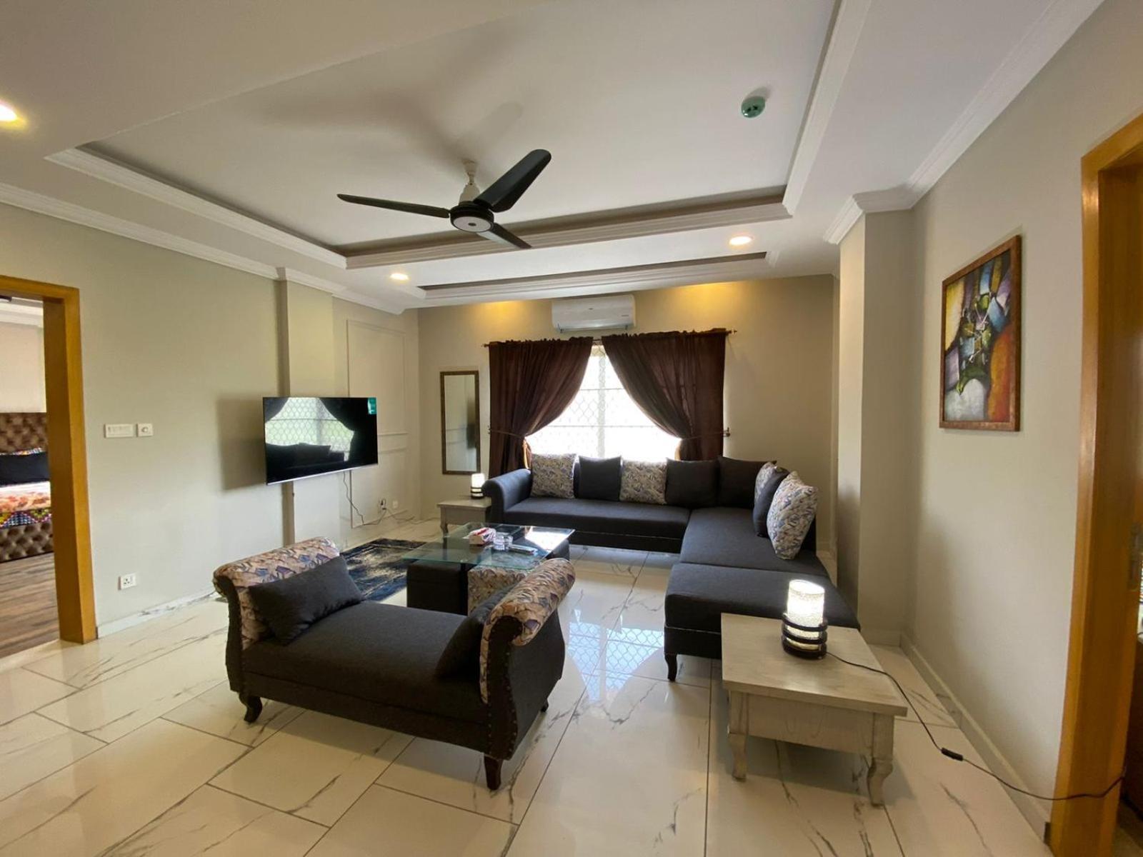 De-Meridian Luxury Apartments Rawalpindi Esterno foto