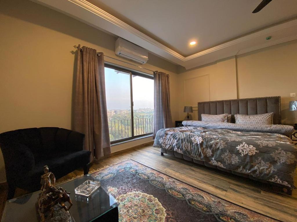 De-Meridian Luxury Apartments Rawalpindi Esterno foto